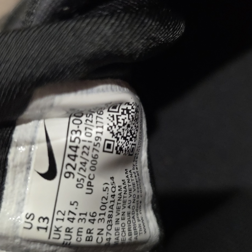 Men's In Good Condition Size 13 NIKE VAPORMAX. - Picture 5 of 12